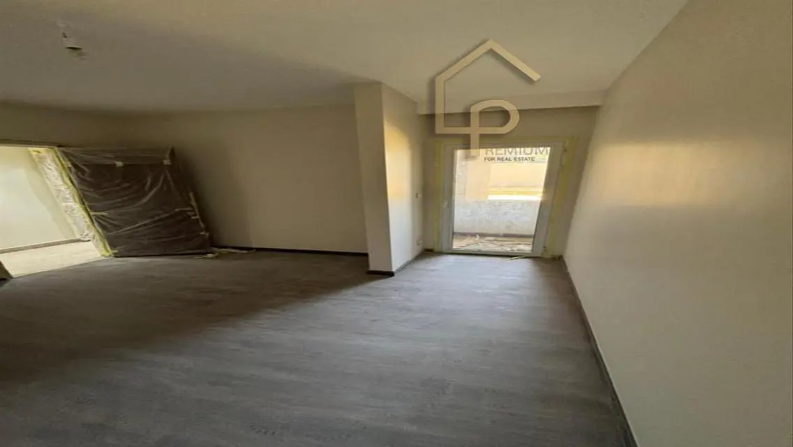 Luxury Apartment in Phase 1