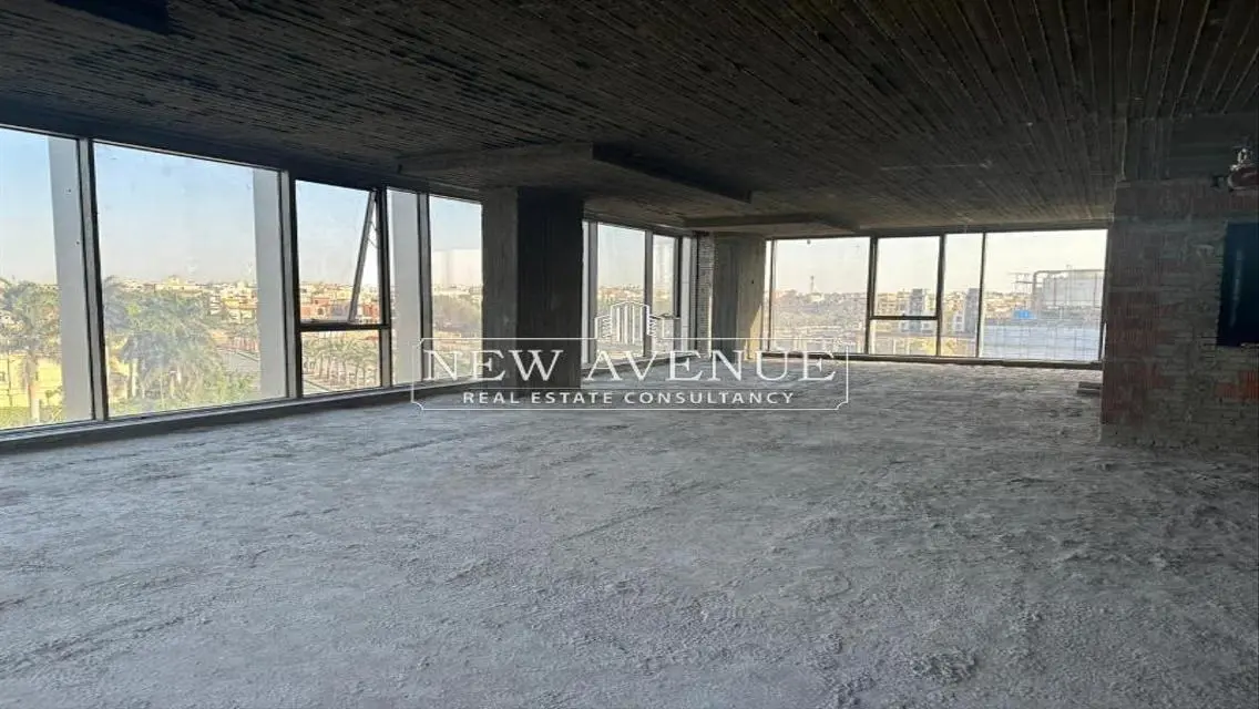 Invest in a Luxurious 250 sqm Office