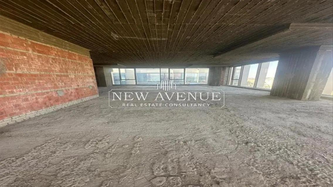 Invest in a Luxurious 250 sqm Office