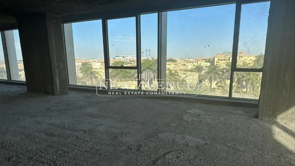 Invest in a Luxurious 250 sqm Office