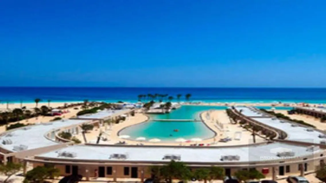 Luxurious Apartment at Hacienda Blue Palm Hills