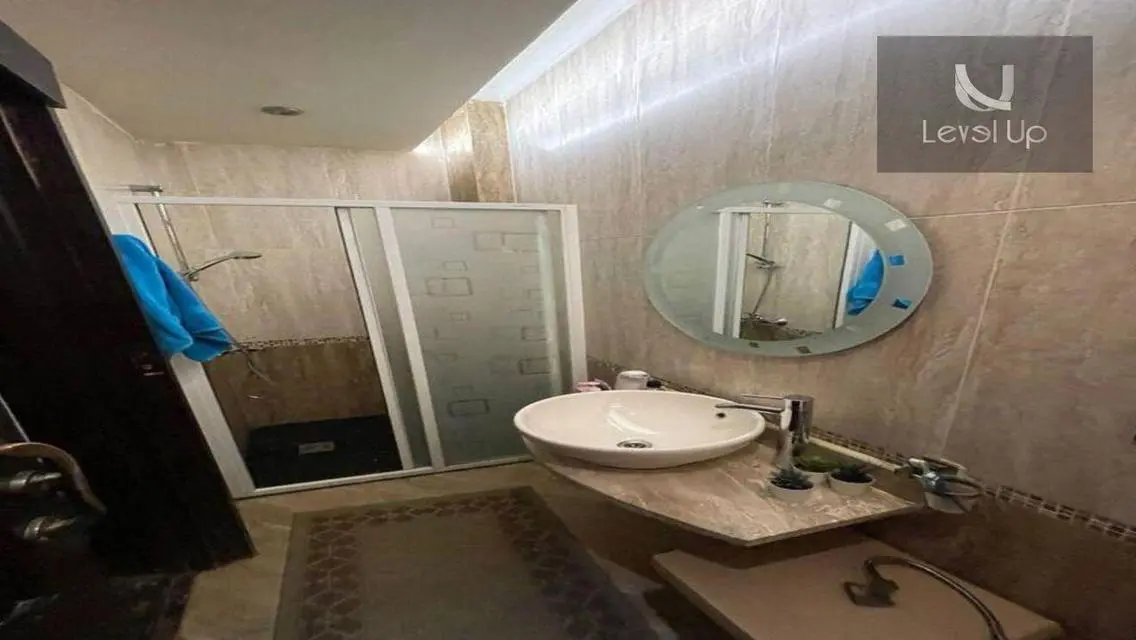 شقة فاخرة بمساحة 161 متر² مع كل وسائل الراحة