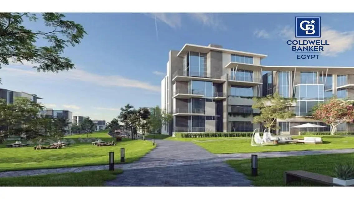 Luxurious Apartment with Lake View in the Heart of the City