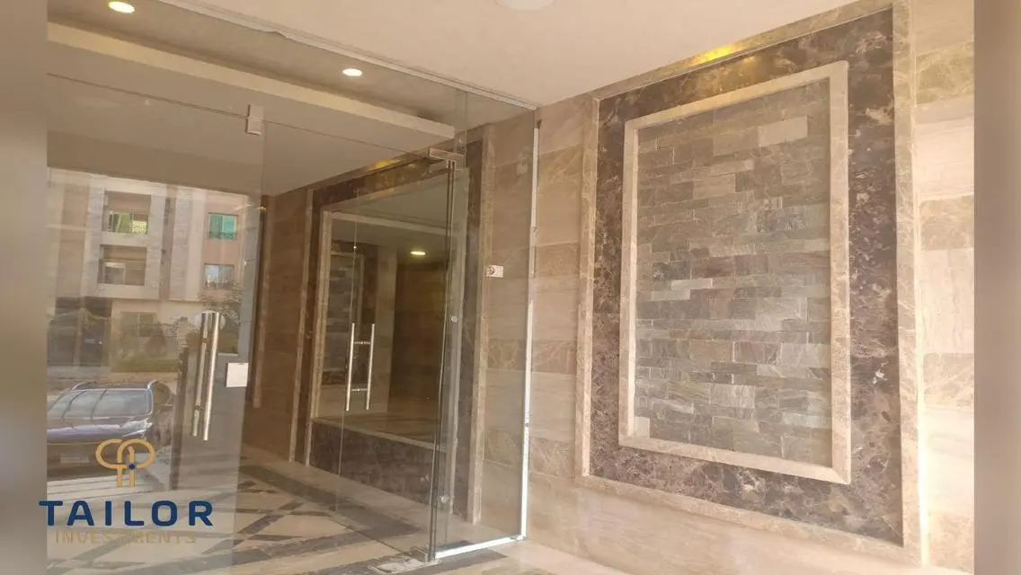 Luxury Apartment with Ample Space in a Prime Location