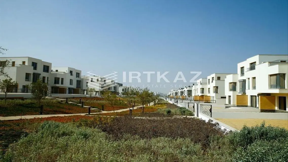 Luxury Apartment with Balcony in a Prime Location