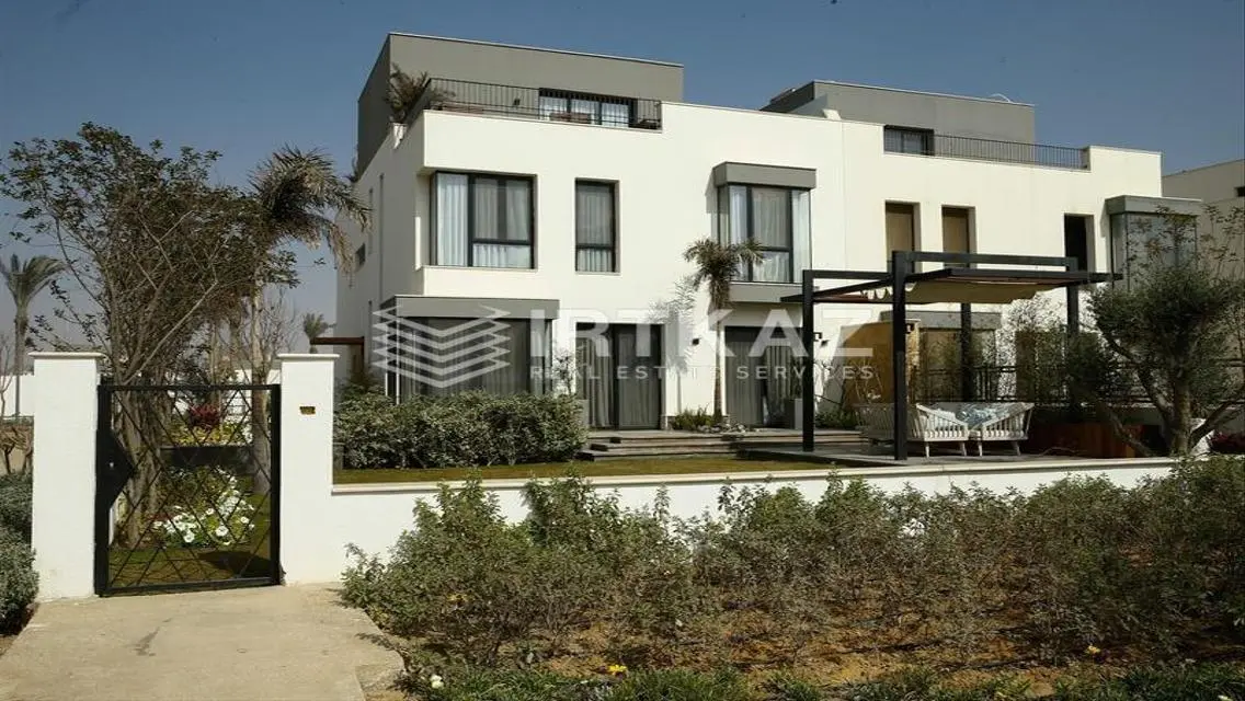 Luxury Apartment with Balcony in a Prime Location