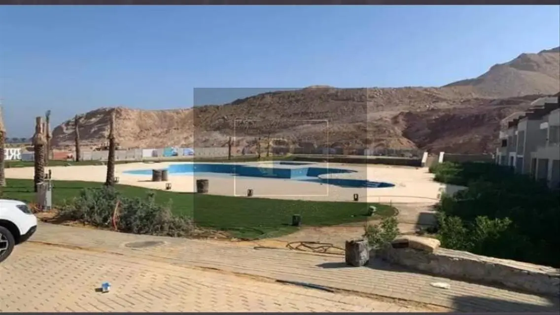 فيلا فاخرة للإيجار مع إطلالة على البحيرات