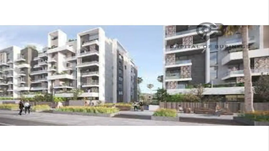 Luxury Apartment Overlooking Lakes and Landmark