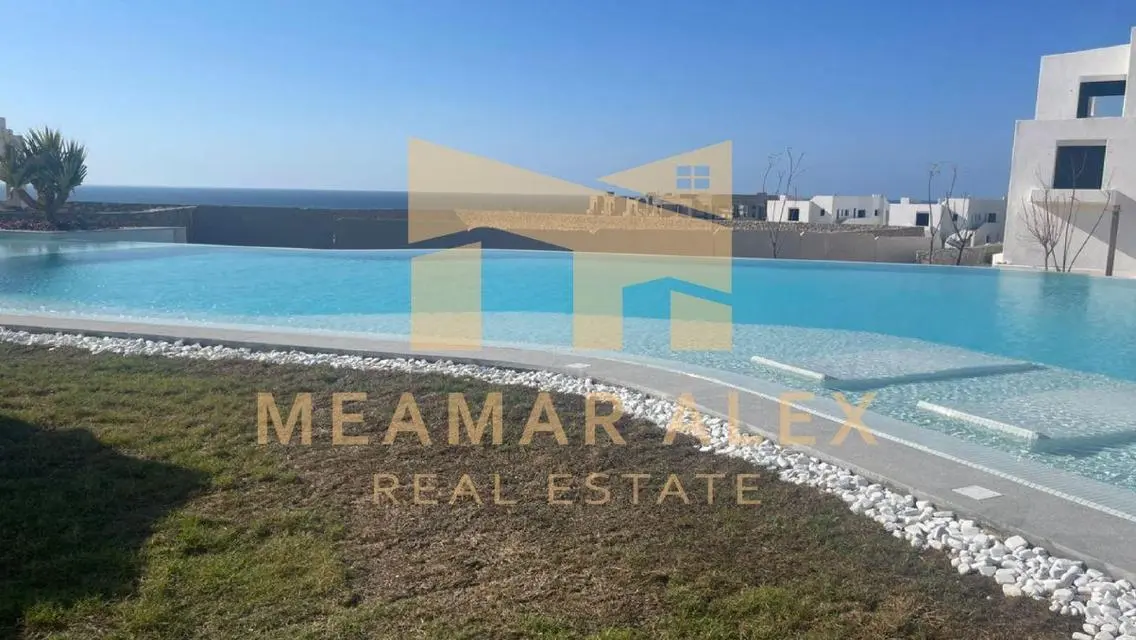 Luxury Villa with Private Garden and Shared Pool