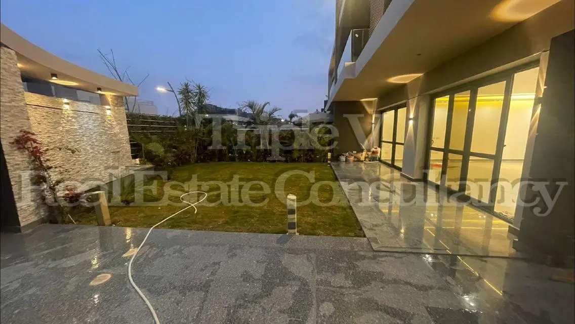 Luxury Apartment for Sale with Prime Amenities