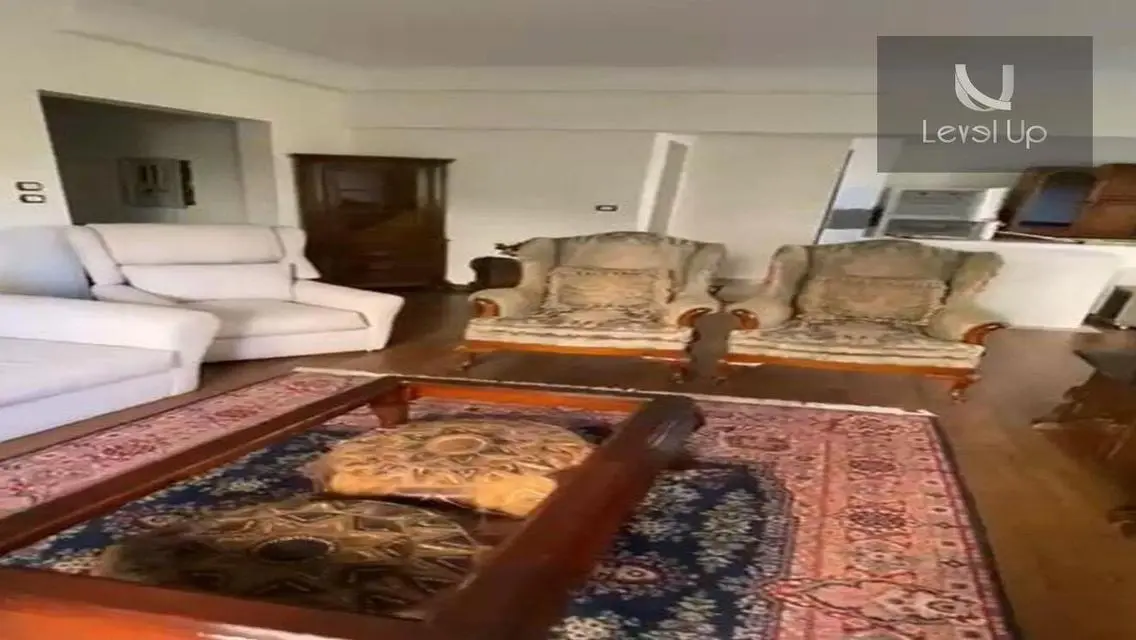 شقة فاخرة بإطلالة رائعة في موقع متميز