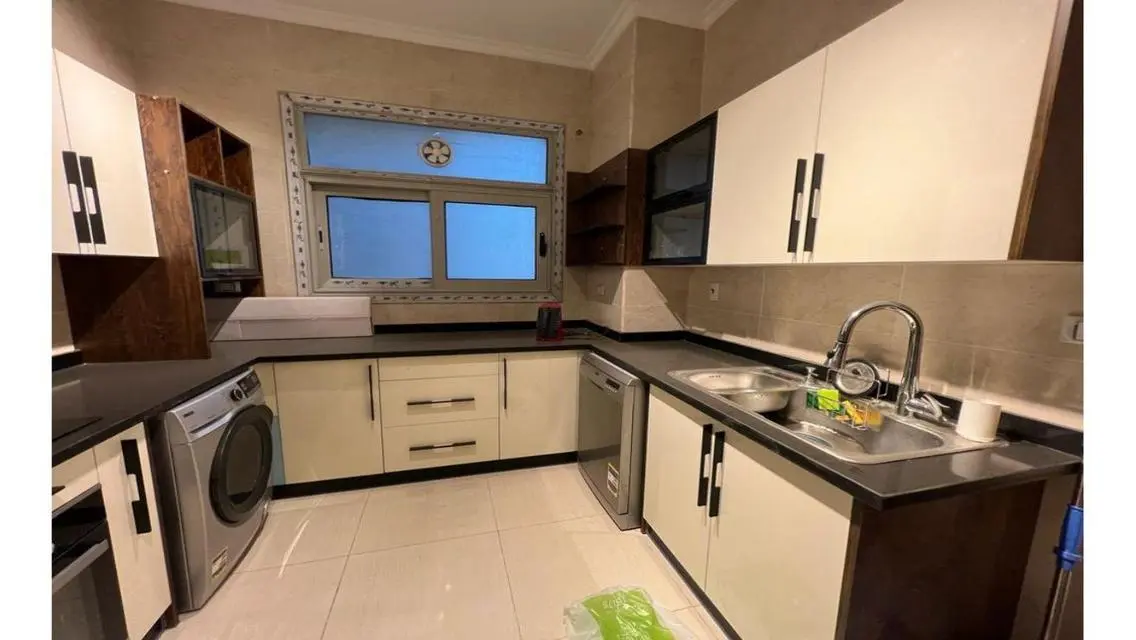 Luxurious 3-Bedroom Apartment with Stunning Views