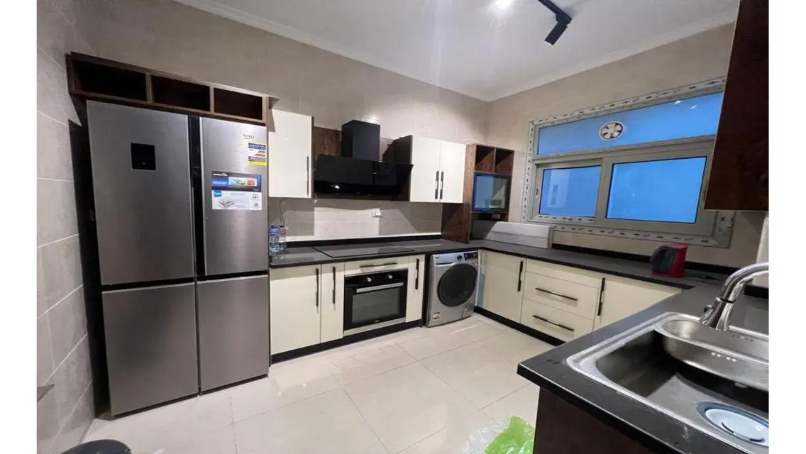 Luxurious 3-Bedroom Apartment with Stunning Views