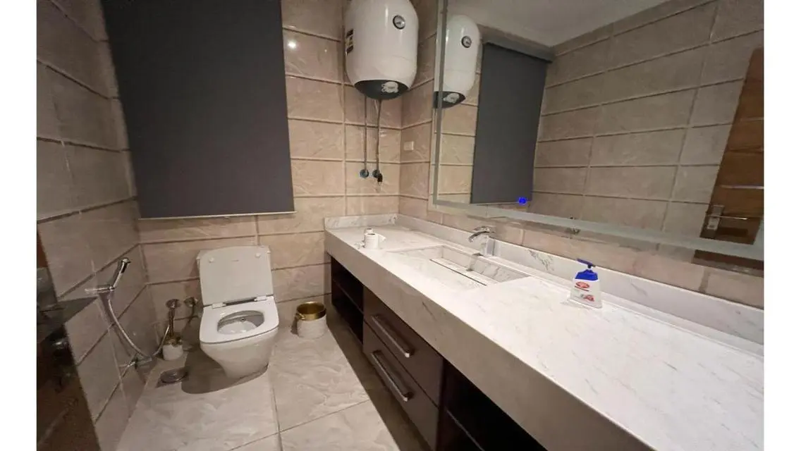 Luxurious 3-Bedroom Apartment with Stunning Views
