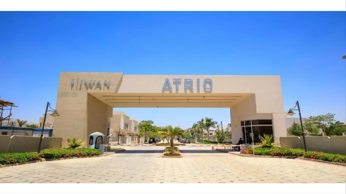 شقة فاخرة بمساحة واسعة للبيع