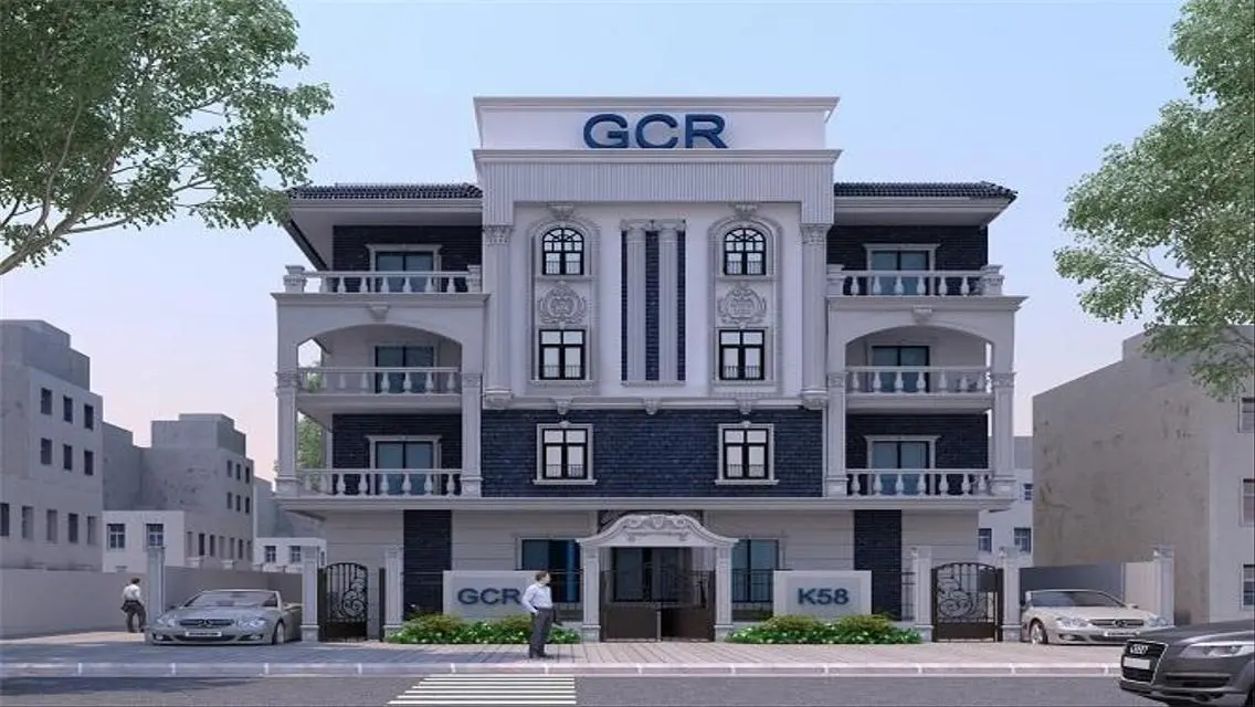 Luxury Villa with Spacious Area in Upscale Neighborhood