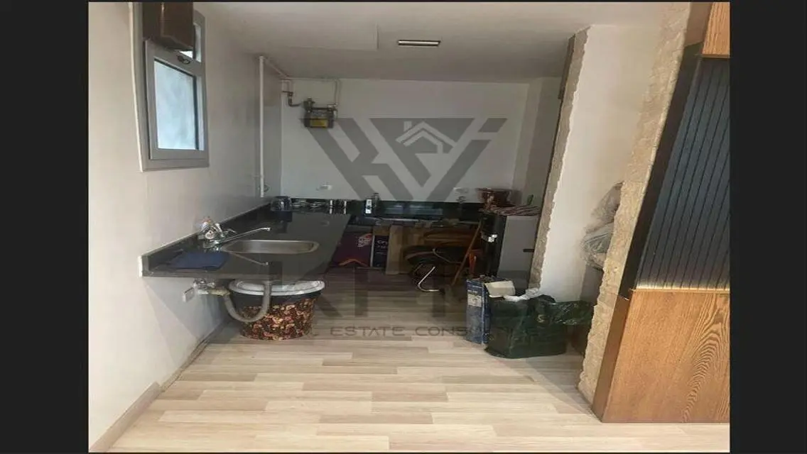 شقة حديثة للإيجار - 120 متر في قلب المدينة
