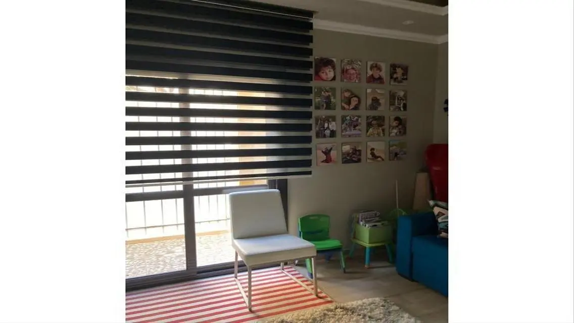شقة فاخرة بمساحة 205 متر² في W26 مع حديقة خاصة وتكييف مركزي
