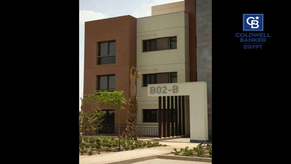 Luxury Apartment with Spacious Lake View
