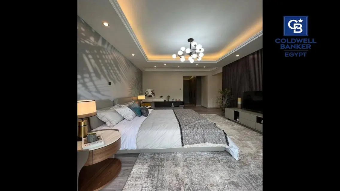 Luxury Apartment with Lake View in the Heart of the City
