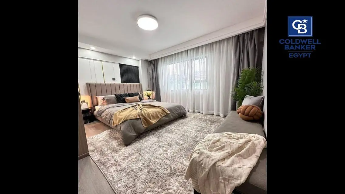 Luxury Apartment with Lake View in the Heart of the City