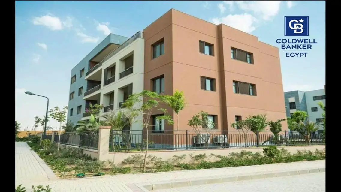 Luxury Apartment with Lake View in the Heart of the City