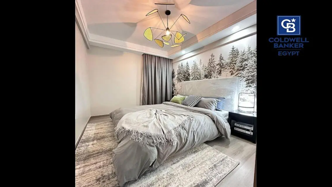 Luxury Apartment with Lake View in the Heart of the City