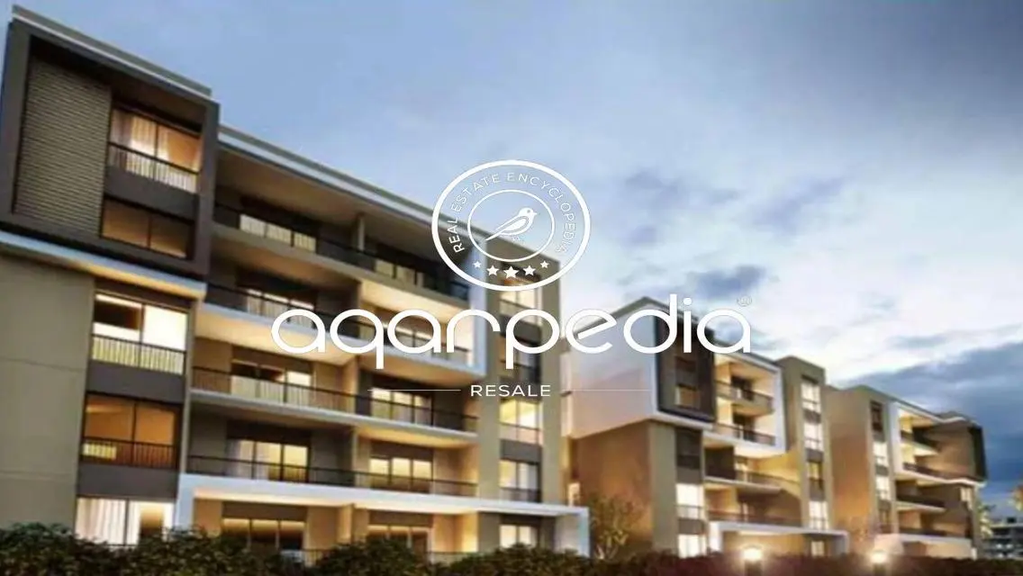 Luxury 2-Bedroom Apartment with Garden and Pool