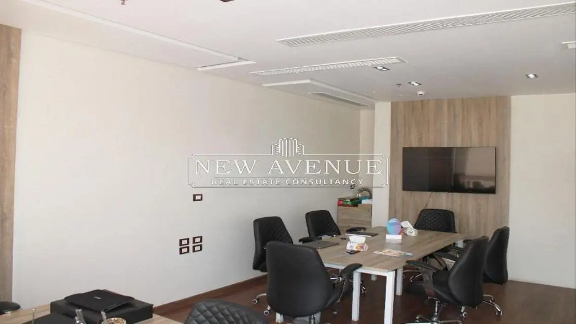Luxurious Investment Opportunity with Ample Space
