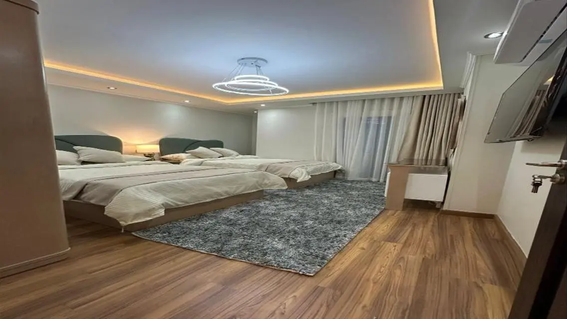 Luxury Villas for Sale with Private Garden and Pool in Prime Location