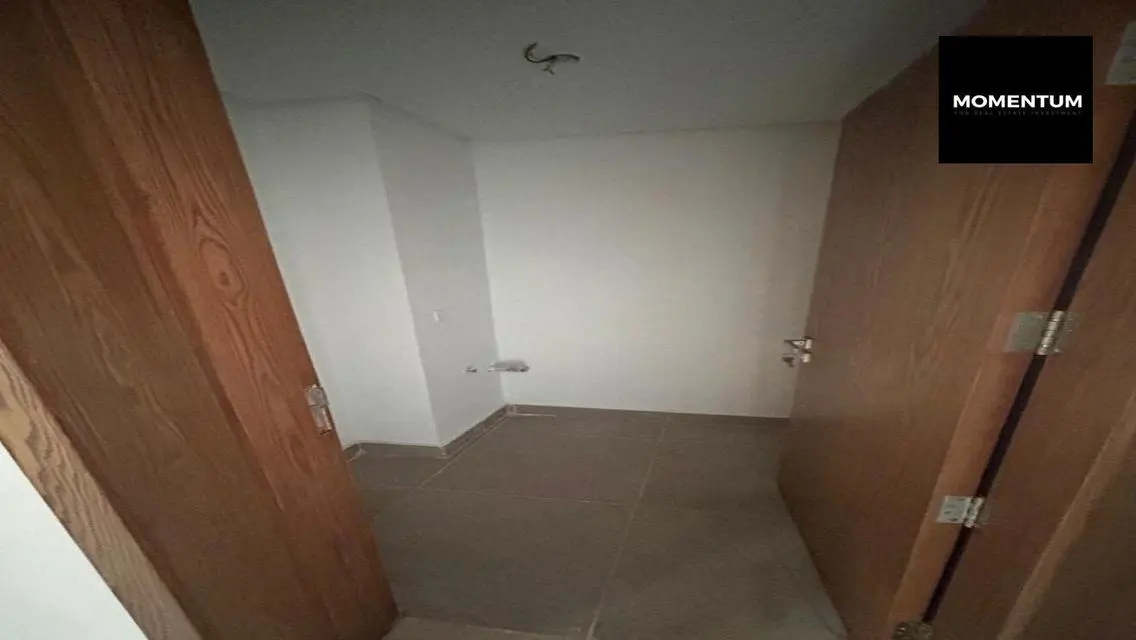 Luxury Apartment 200 sqm with Terrace and Security Guard