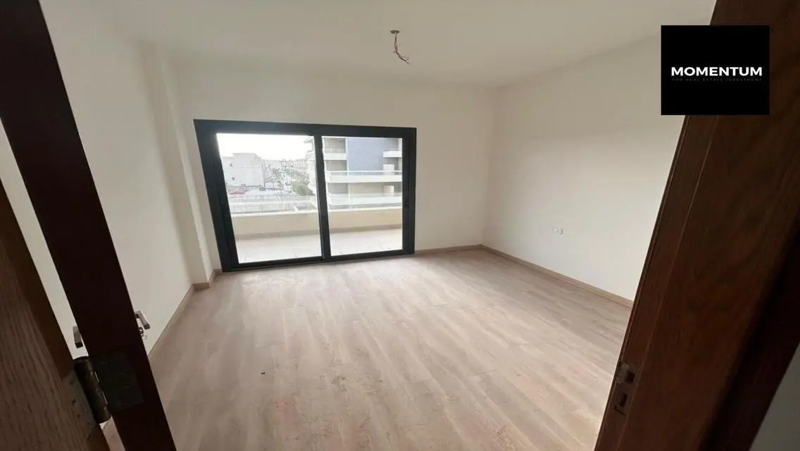 Luxury Apartment 200 sqm with Terrace and Security Guard