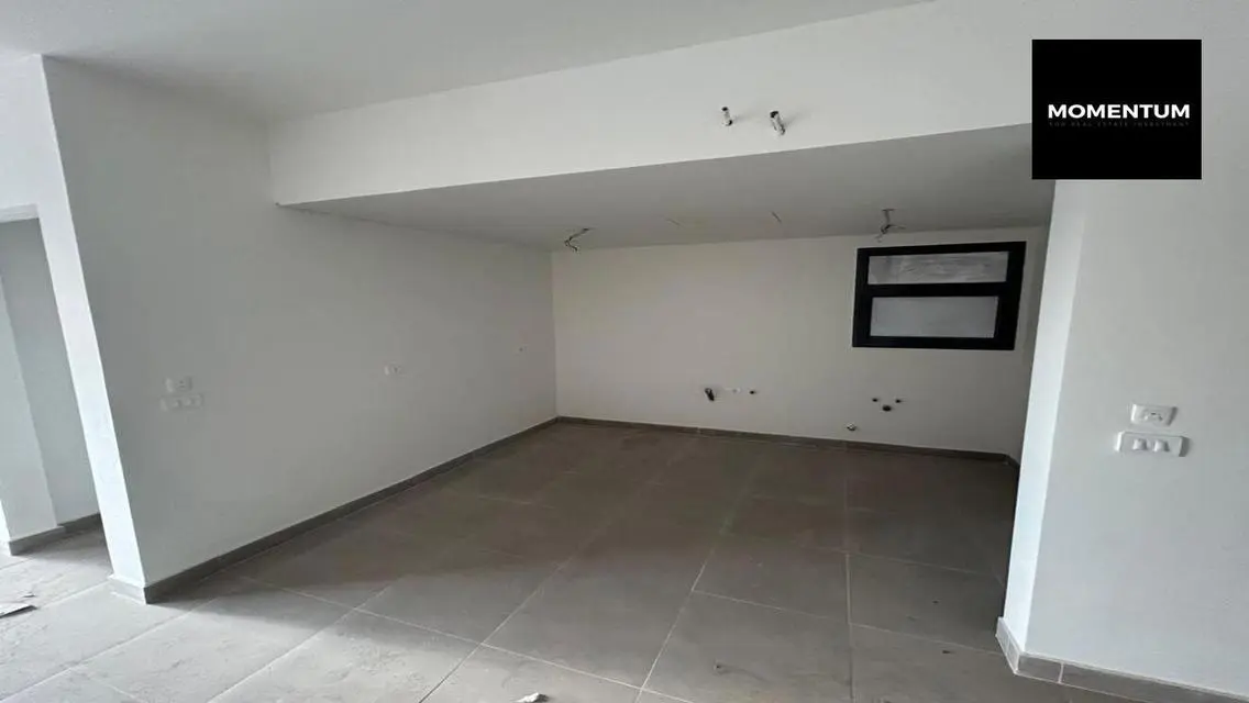 Luxury Apartment 200 sqm with Terrace and Security Guard