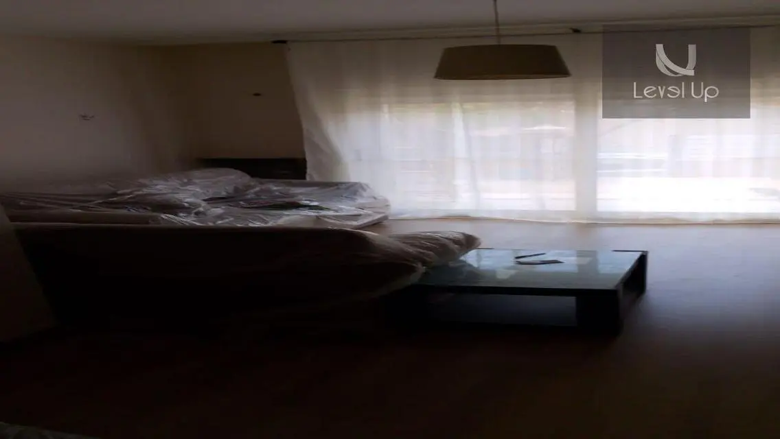 90-Square Meter Apartment in The Village for 35000