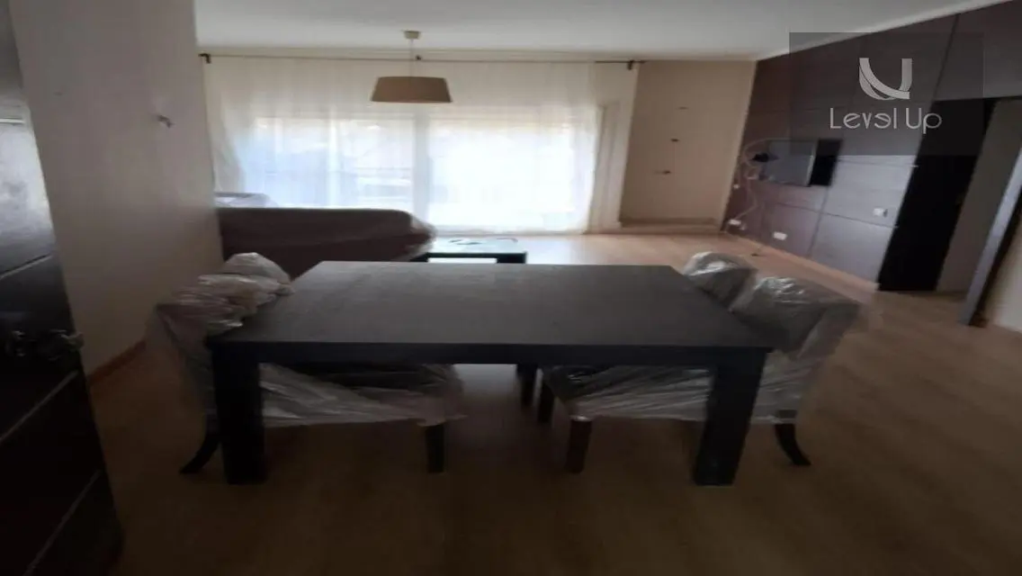90-Square Meter Apartment in The Village for 35000