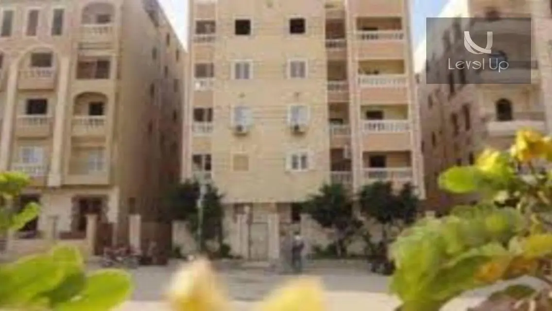 شقة راقية للبيع في قلب المدينة