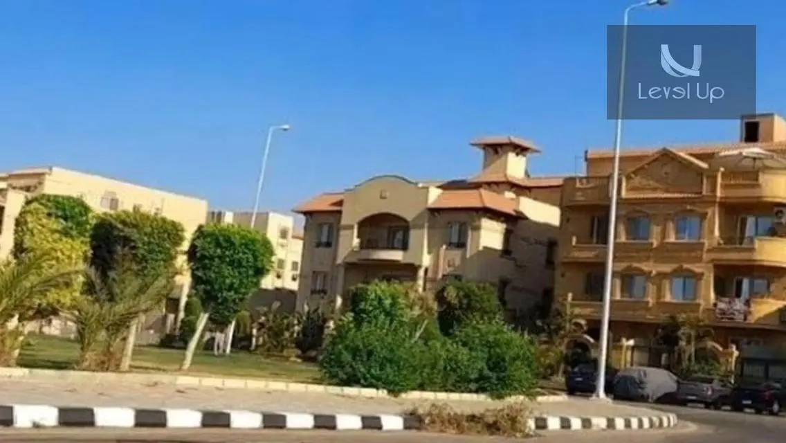 شقة راقية للبيع في قلب المدينة