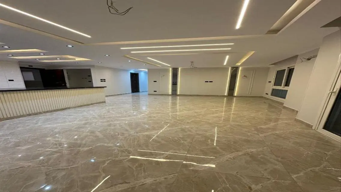 Luxurious Villa for Sale with Spacious Design and Full Amenities