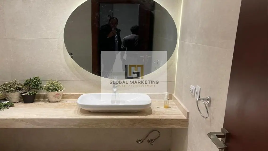Luxury Apartment in Eastown Sodic