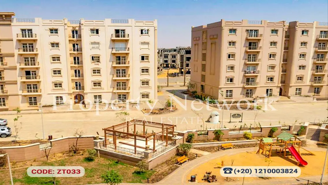 شقة فاخرة مع شرفة ومسبح مشترك في موقع متميز