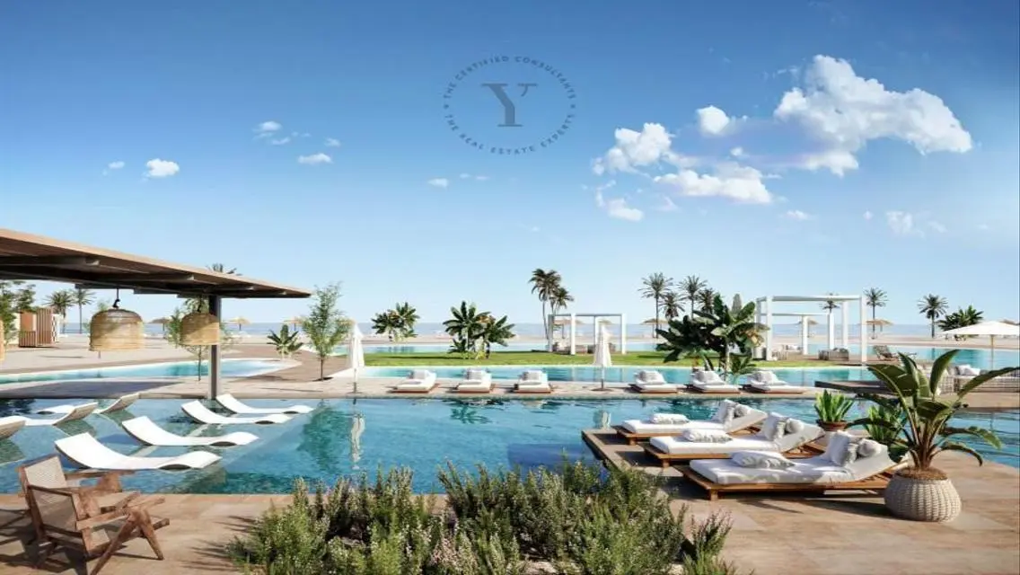 Luxury Villa with Private Garden and Pool