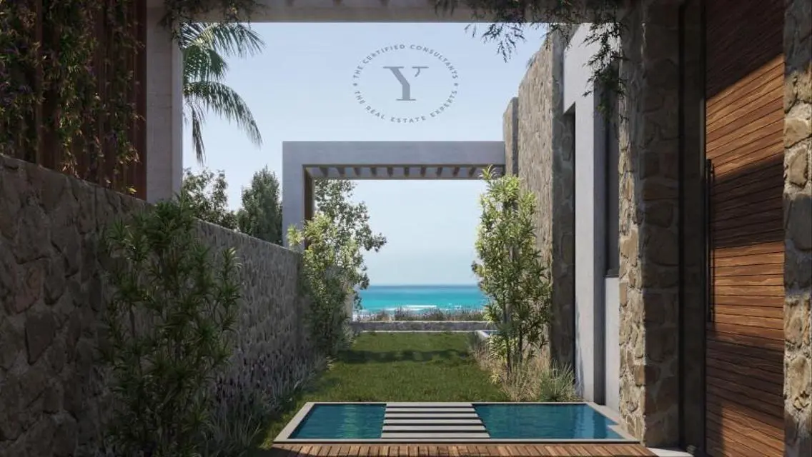 Luxury Villa with Private Garden and Pool