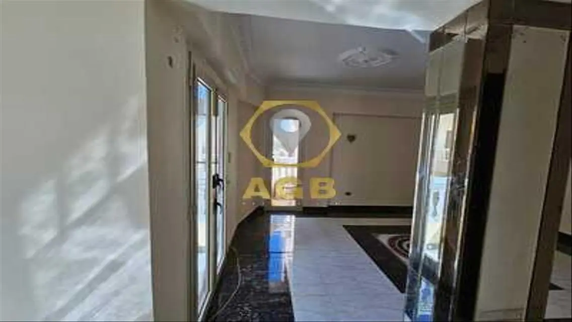 شقة فخمة للبيع بمساحة 135 متر