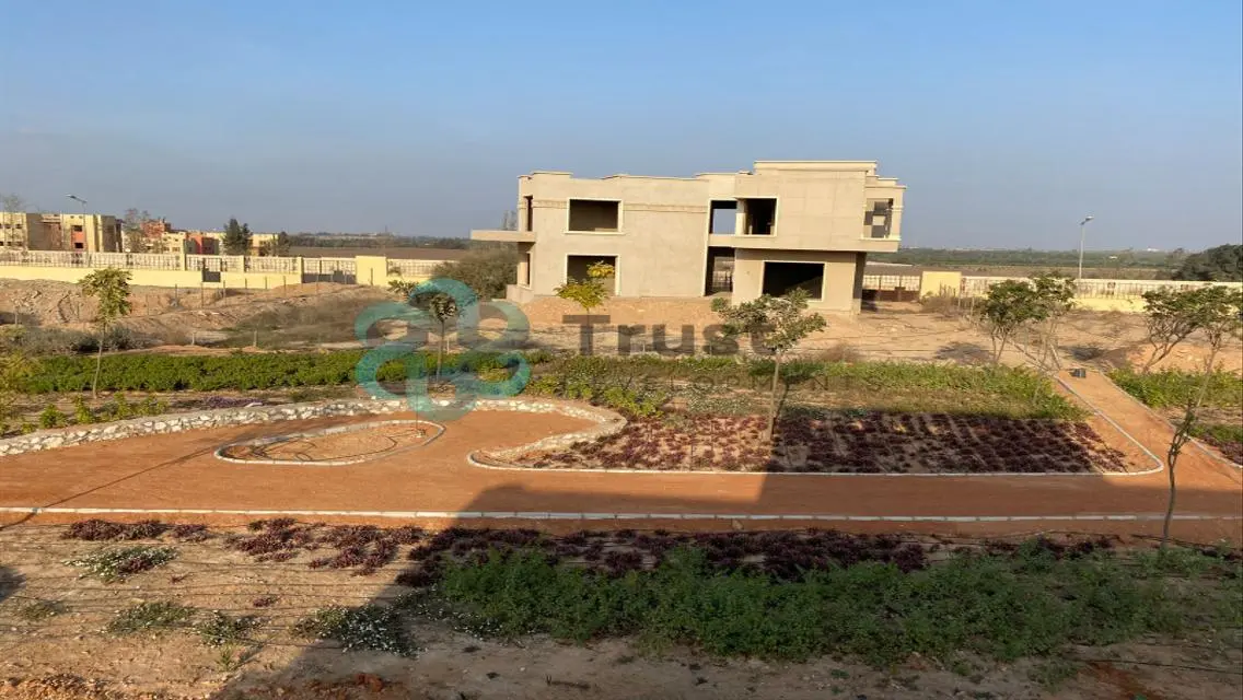 Luxurious Villa with Stunning Views