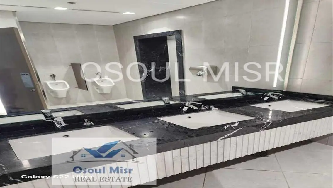 Luxury Apartment in North Way with Comfortable Space