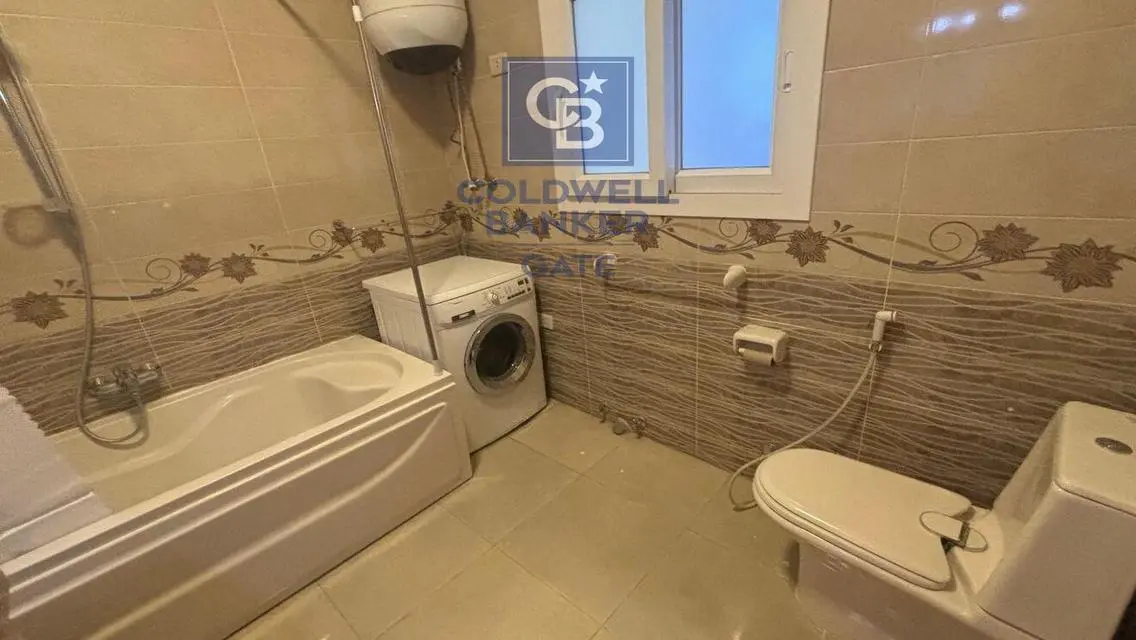 Luxury Apartment with Maid Room and Covered Parking
