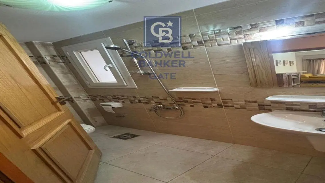 Luxury Apartment with Maid Room and Covered Parking