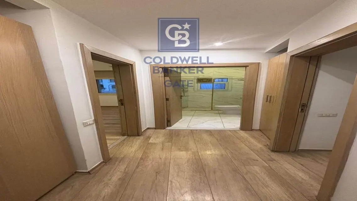 Luxury Apartment with Balcony and Great View