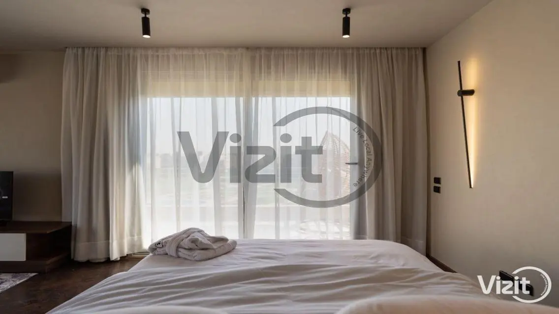 Luxury Apartment with Balcony and Shared Pool