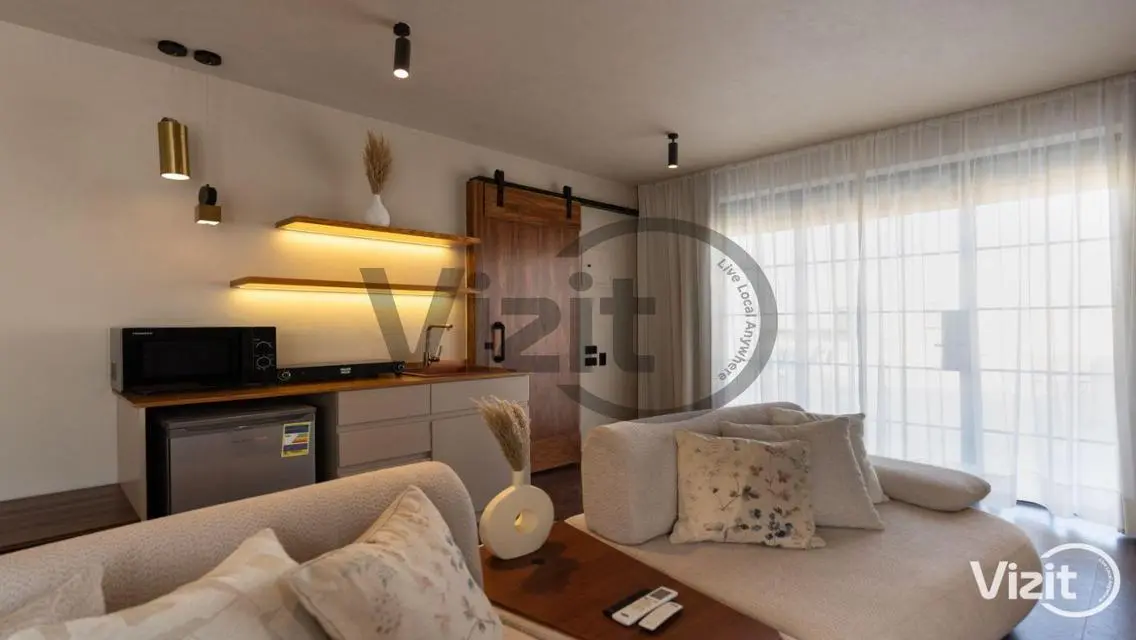 Luxury Apartment with Balcony and Shared Pool